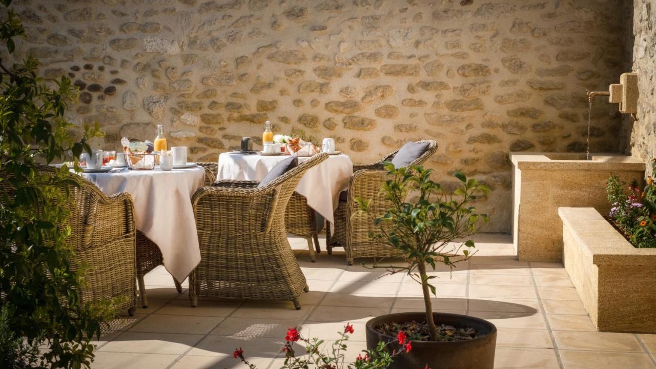 L'Ostal - Bed & Breakfast - Chambres Et Suites De 25 A 40M2 - Spa Saint-Hilaire-d'Ozilhan Екстер'єр фото
