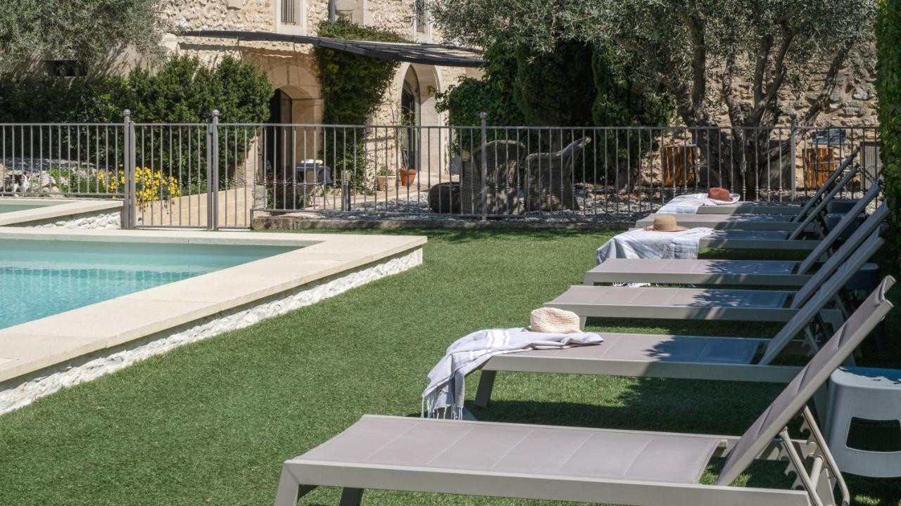 L'Ostal - Bed & Breakfast - Chambres Et Suites De 25 A 40M2 - Spa Saint-Hilaire-d'Ozilhan Екстер'єр фото