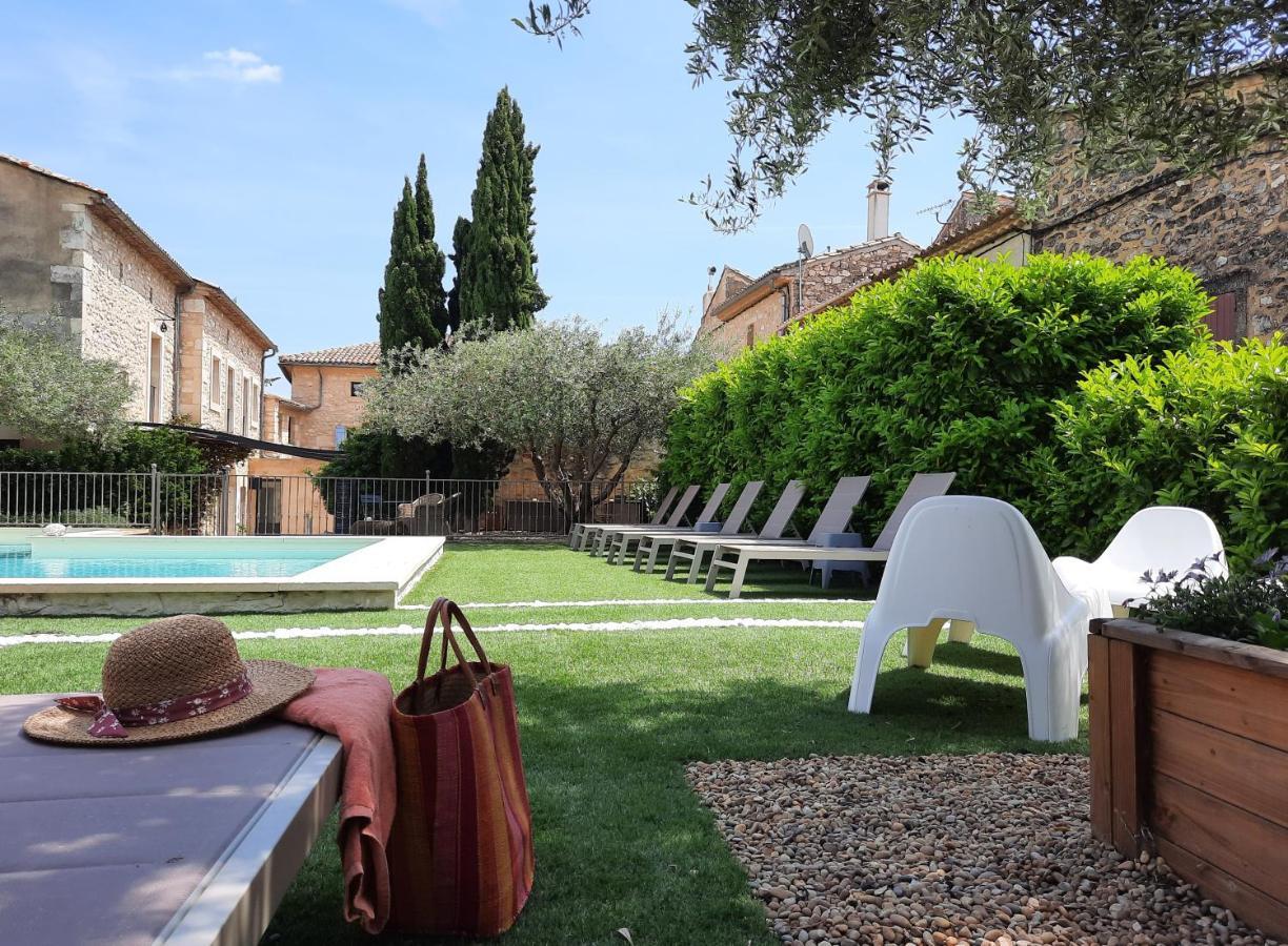 L'Ostal - Bed & Breakfast - Chambres Et Suites De 25 A 40M2 - Spa Saint-Hilaire-d'Ozilhan Екстер'єр фото
