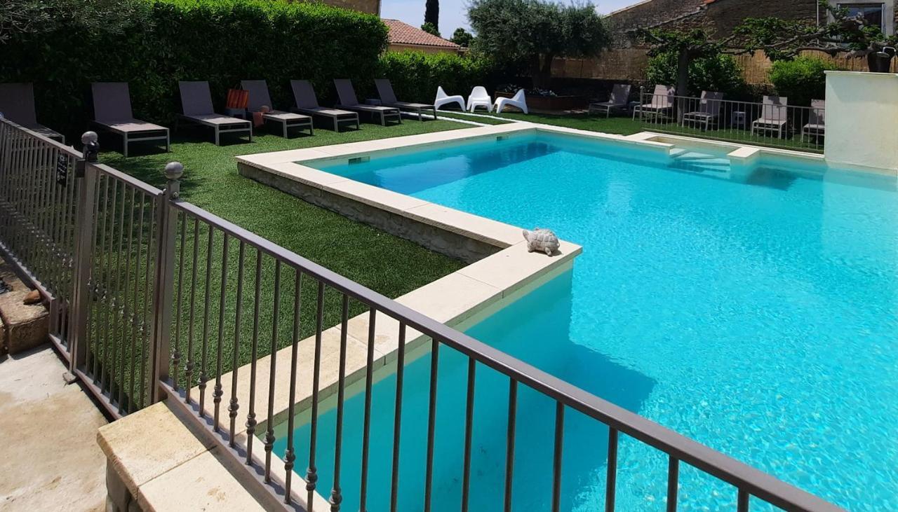 L'Ostal - Bed & Breakfast - Chambres Et Suites De 25 A 40M2 - Spa Saint-Hilaire-d'Ozilhan Екстер'єр фото