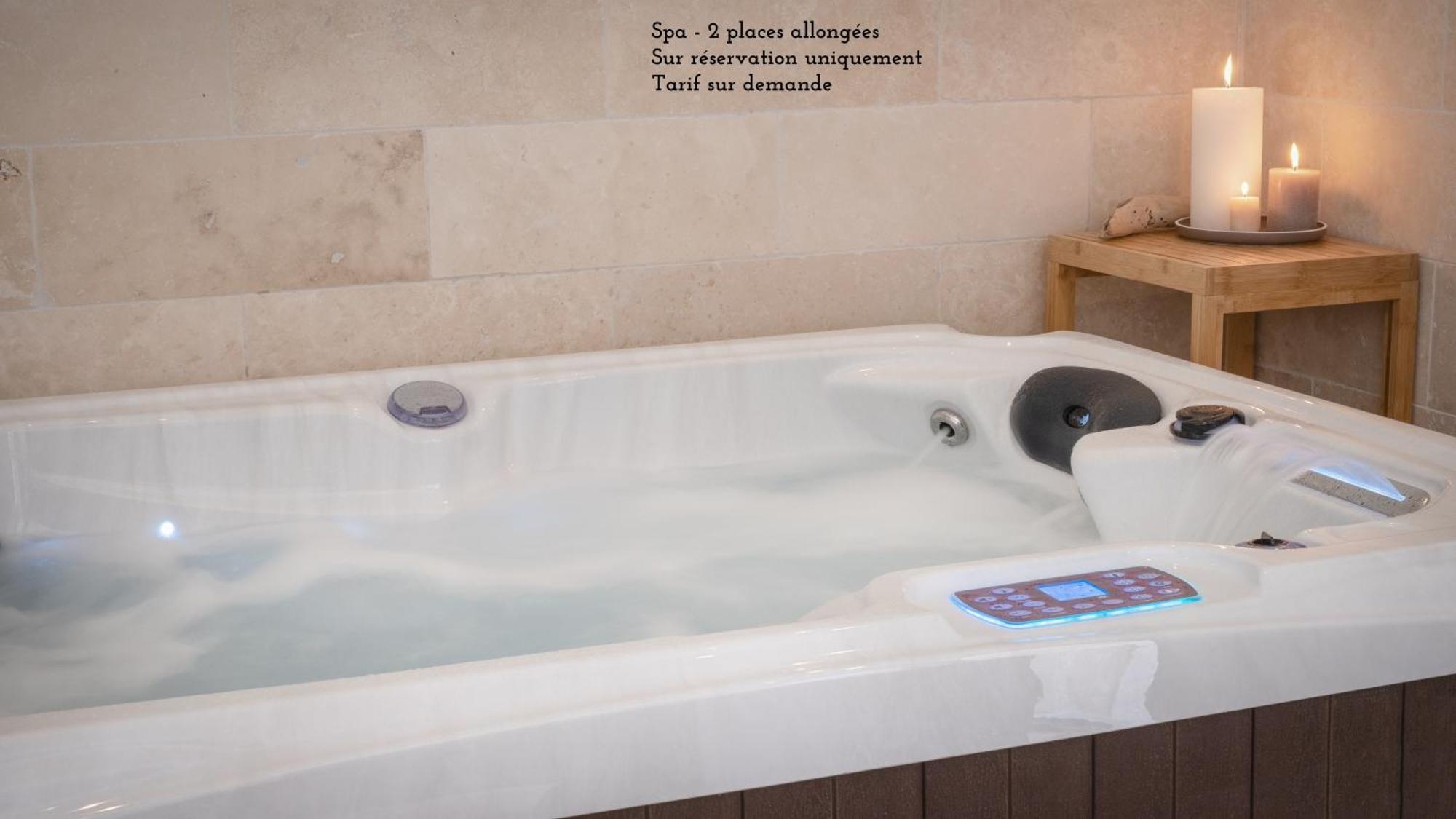 L'Ostal - Bed & Breakfast - Chambres Et Suites De 25 A 40M2 - Spa Saint-Hilaire-d'Ozilhan Екстер'єр фото